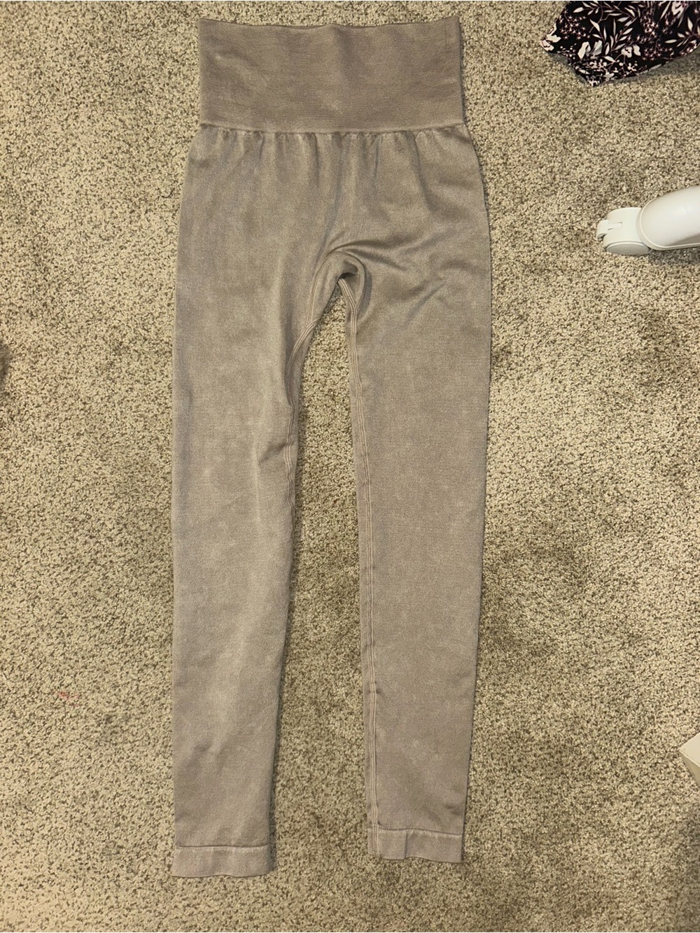 NEW Yogalicious Stonewash Seamless Allure Ankle Leggings in Taupe Sz XS